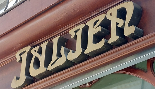 enseigne julien