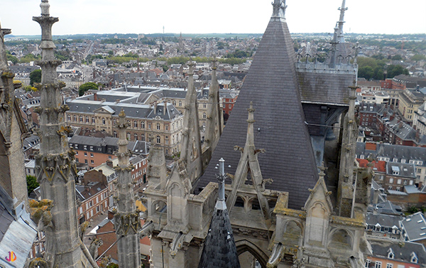 tour notre dame amiens