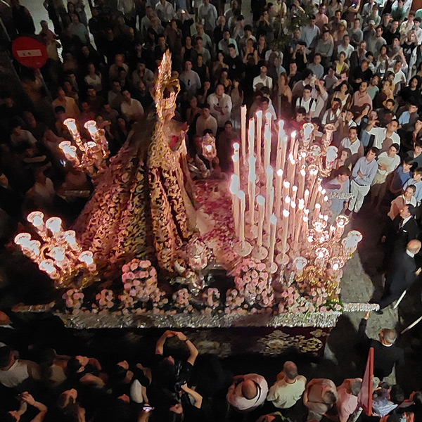 procession sainte vierge