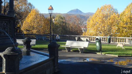 automne place de la poterne clermont ferrand