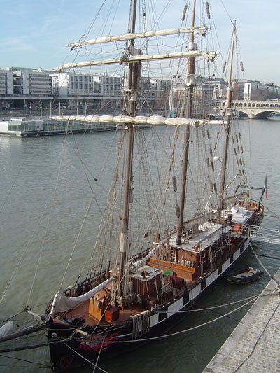 bateau paris boudeuse goélette La Boudeuse