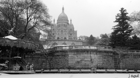 paris neige mars montmartre