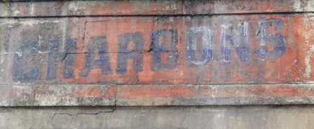 peinture mur charbons